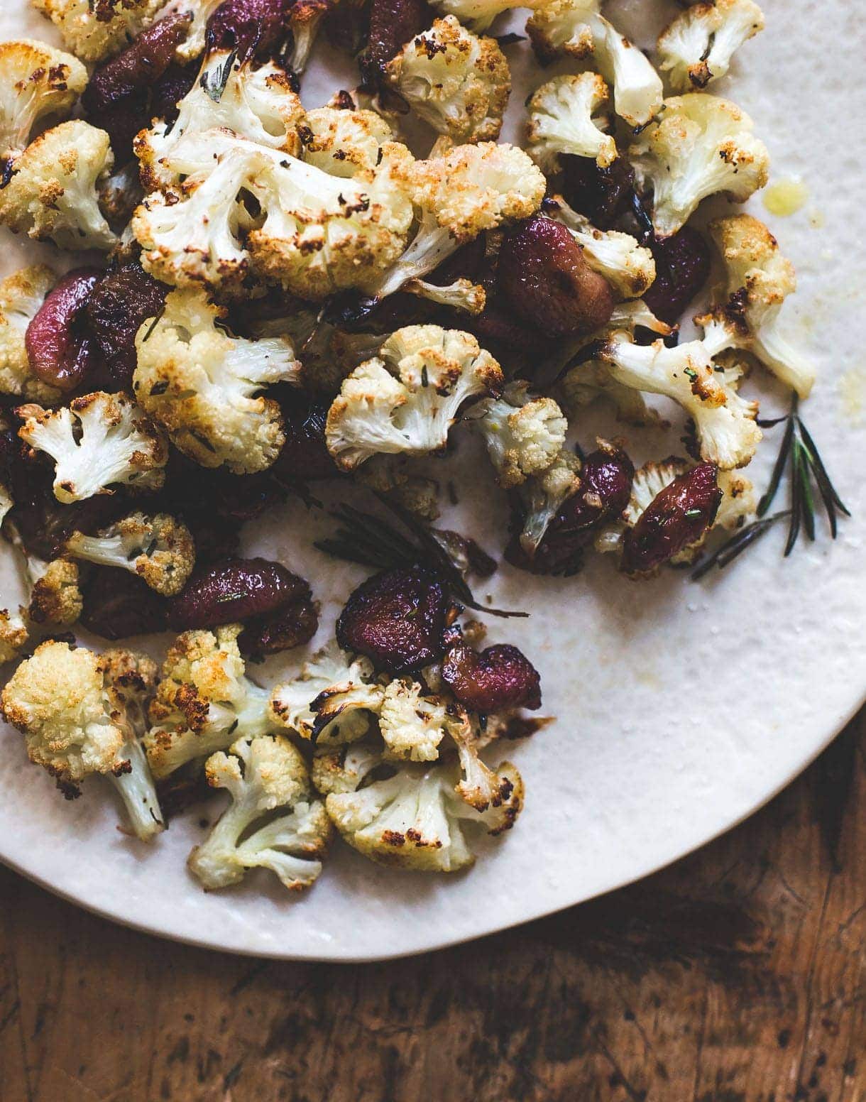 Rosemary Roasted Grapes and Cauliflower {paleo and vegan cauliflower recipe}