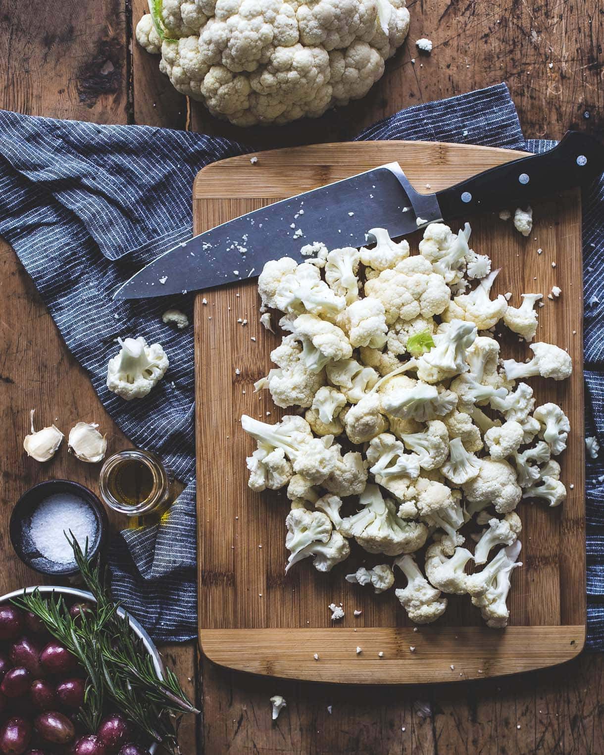 Rosemary Roasted Grapes and Cauliflower {paleo and vegan cauliflower recipe}