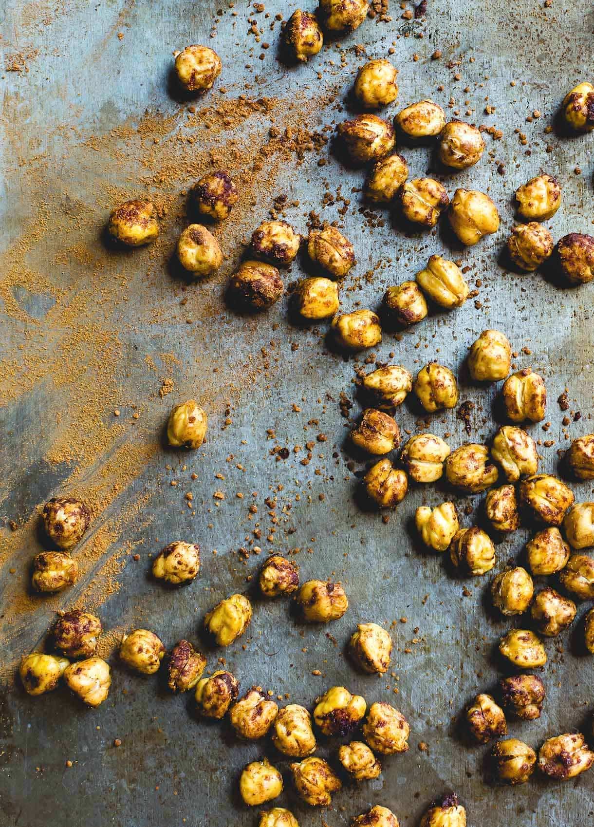 Maple Cinnamon Roasted Chickpeas ~ and tutorial on how to make crispy roasted chickpeas