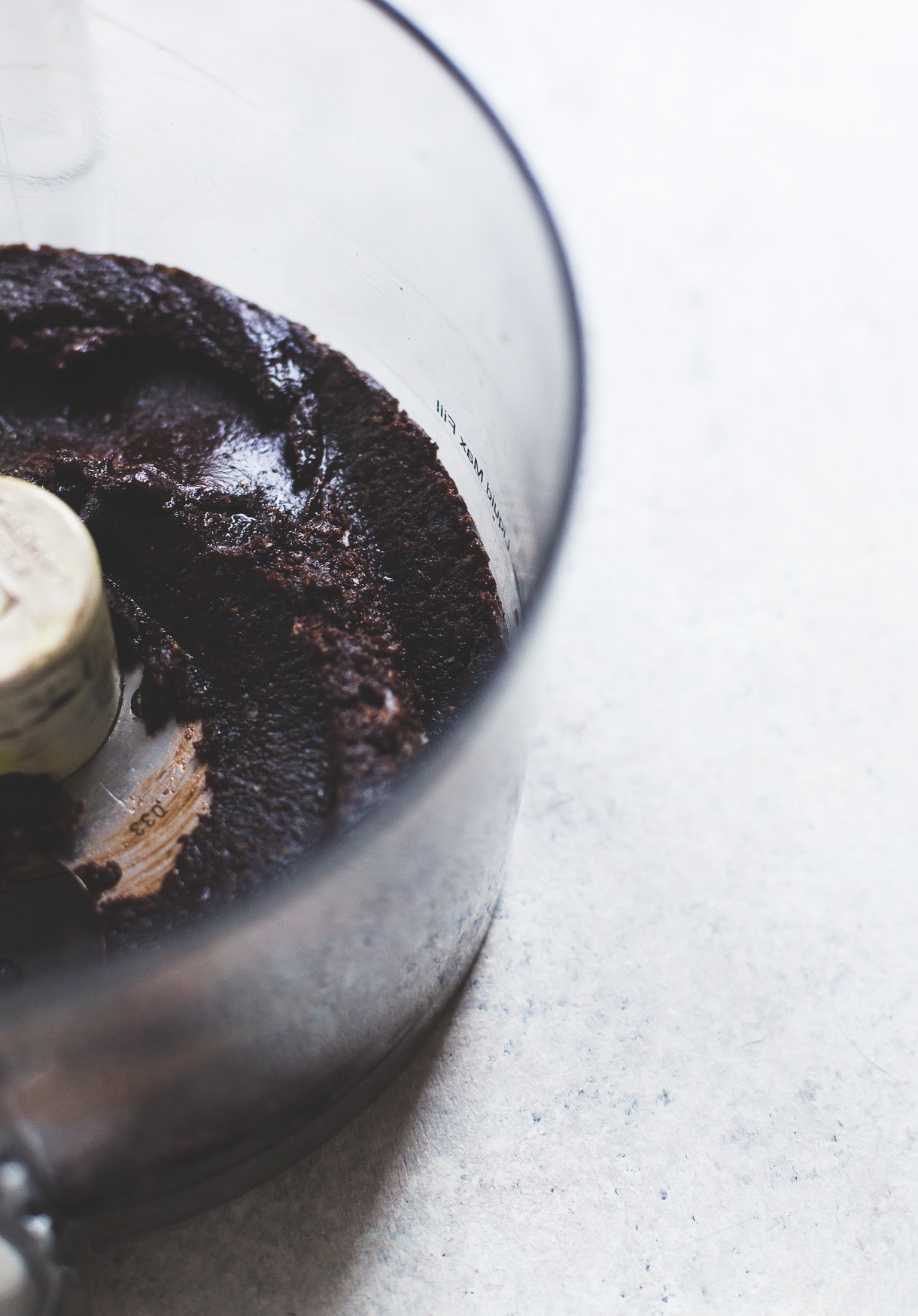 {ALMOST RAW} VEGAN DOUBLE CHOCOLATE CARAMELS