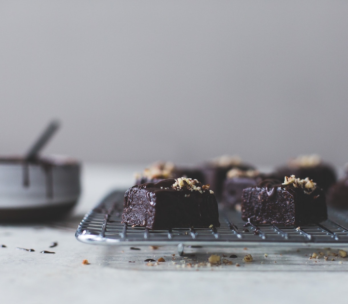 No-Bake Healthy Vegan Brownies (minis!)