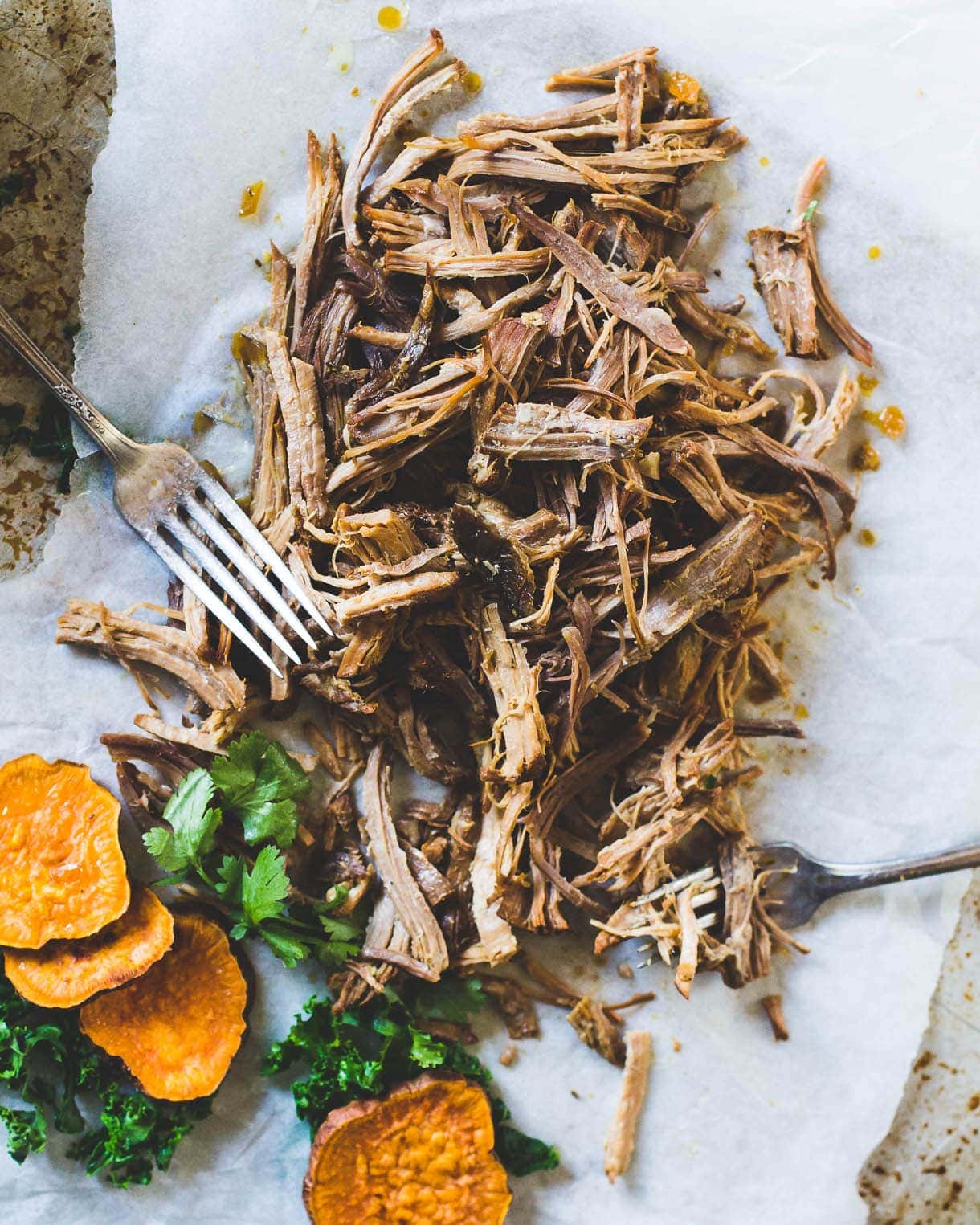Healthy Pulled Pork recipe {paleo}