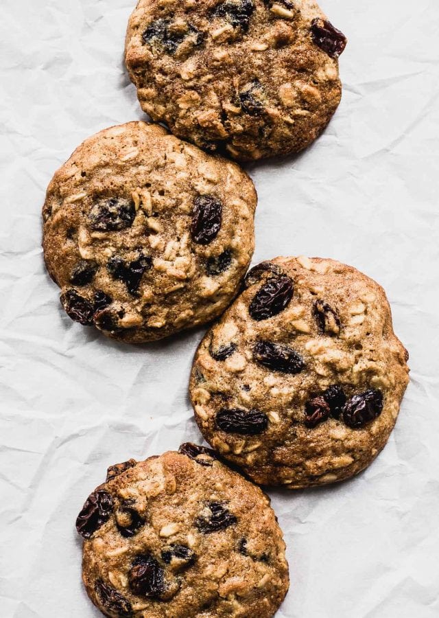 Soft Olive Oil Oatmeal Raisin Cookies {naturally gluten-free}